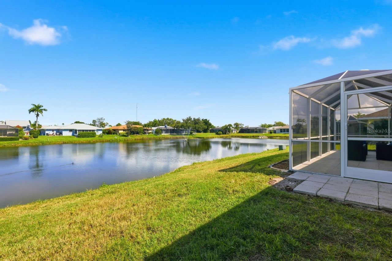 8711 51st Avenue W, Bradenton, FL 34210 Photo