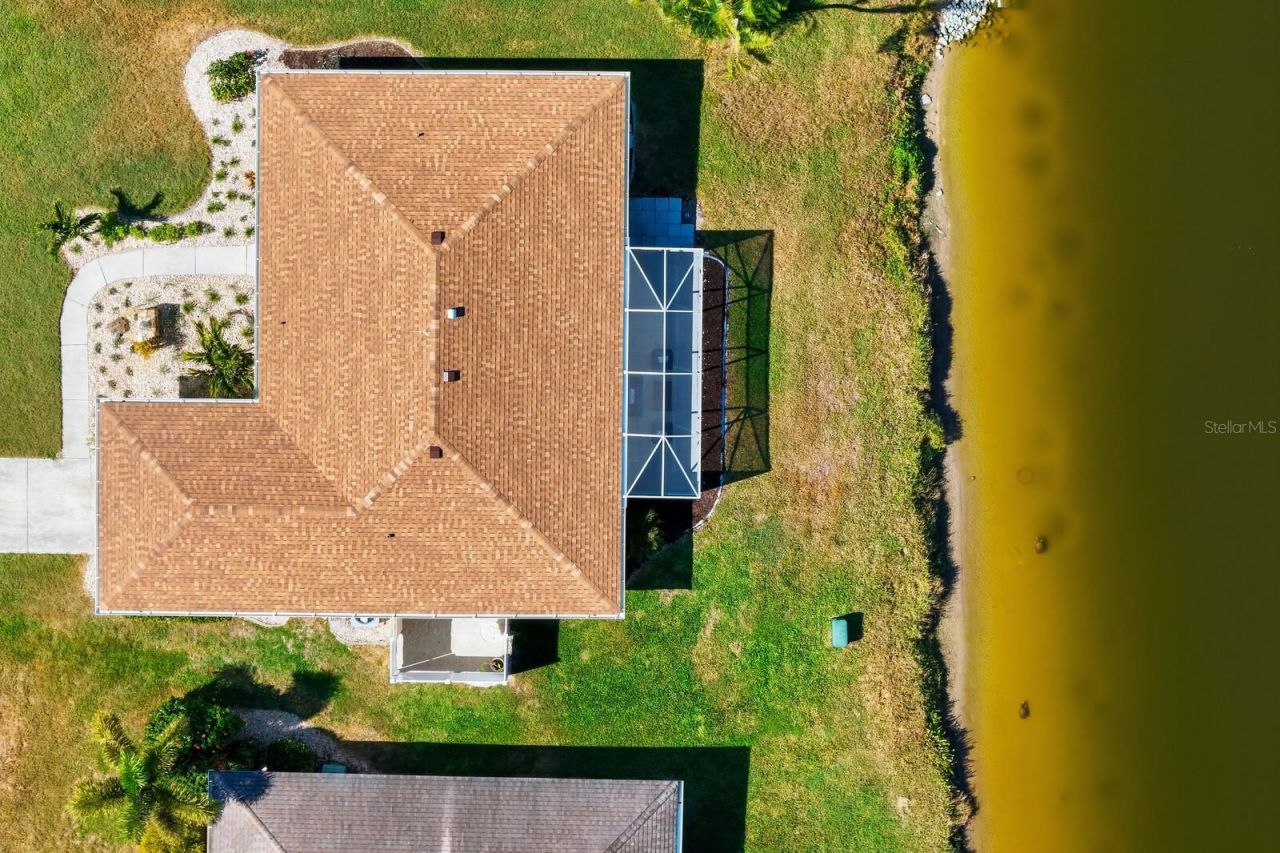 8711 51st Avenue W, Bradenton, FL 34210 Photo