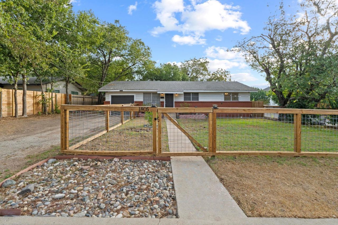 1805 Vine St, Georgetown, TX 78626 Main Photo