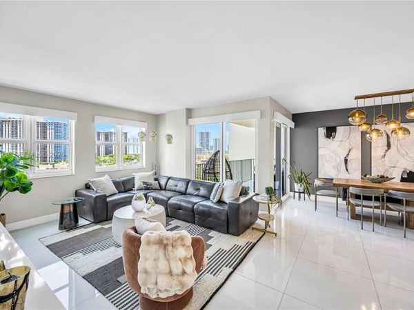 19900 E Country Club Dr, Unit 1003, Aventura, FL 33180