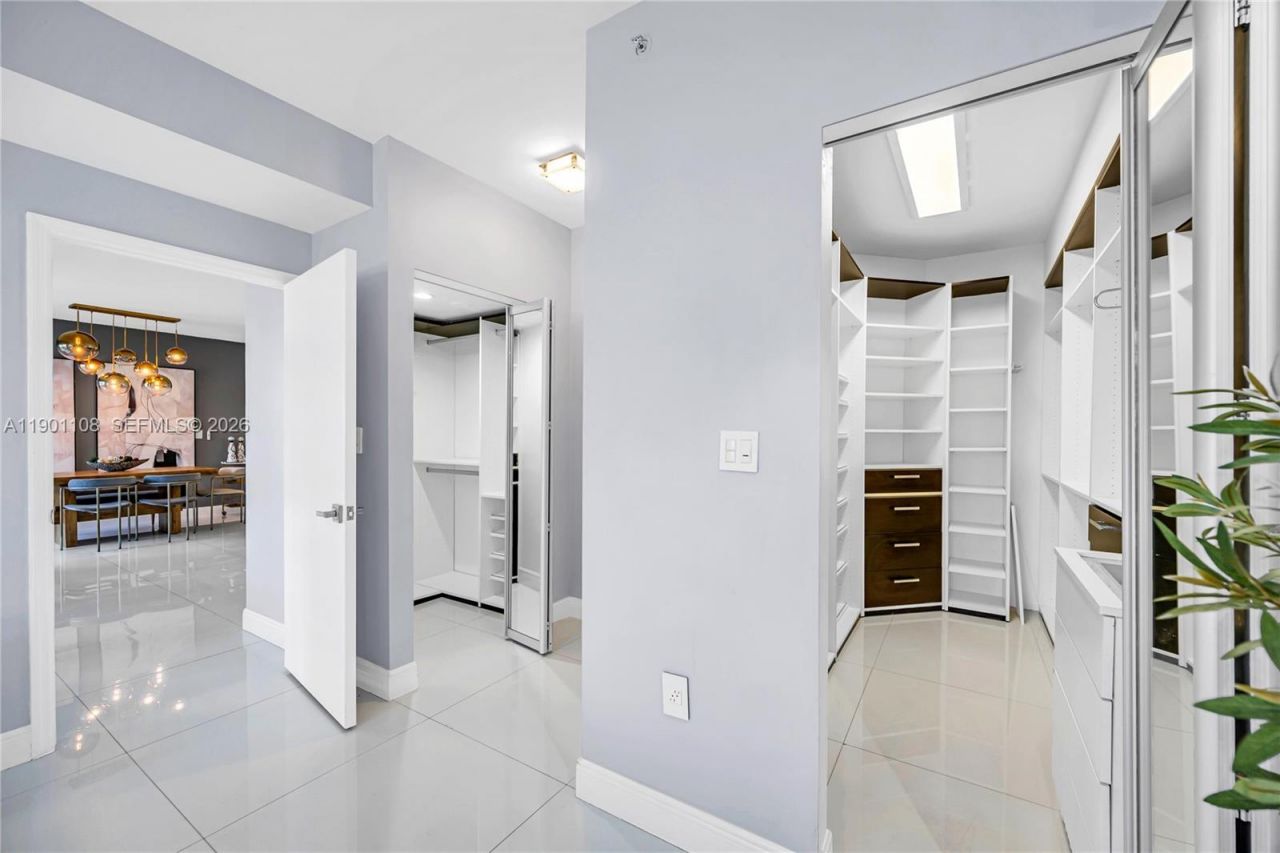 19900 E Country Club Dr, Unit 1003, Aventura, FL 33180 Photo