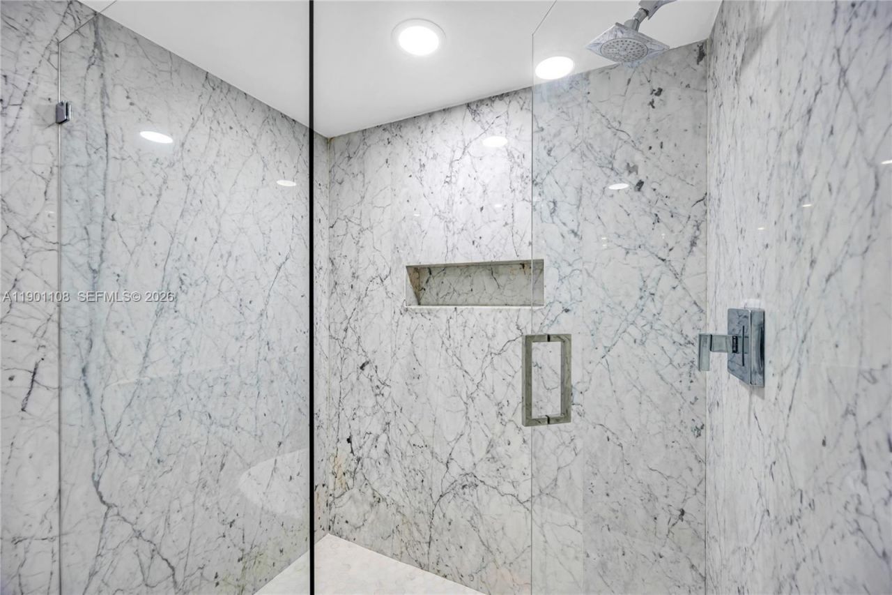 19900 E Country Club Dr, Unit 1003, Aventura, FL 33180 Photo