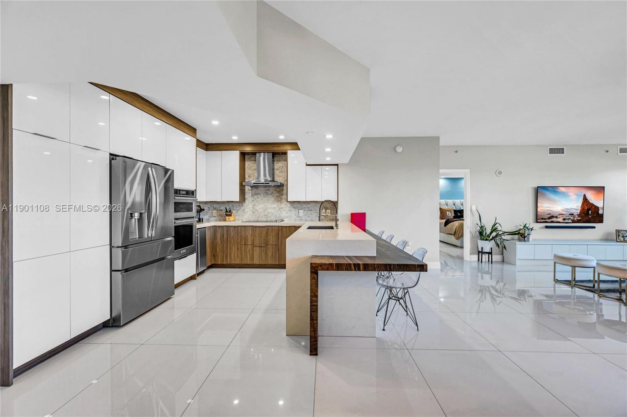 19900 E Country Club Dr, Unit 1003, Aventura, FL 33180 Photo