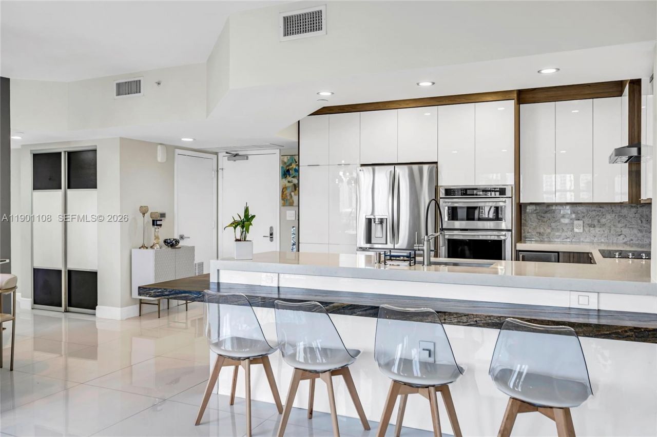 19900 E Country Club Dr, Unit 1003, Aventura, FL 33180 Photo