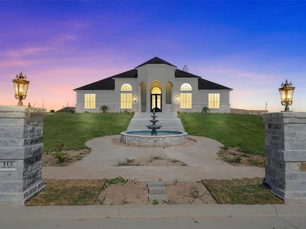 112 Yellow Rose Street, Lorena, TX 76655