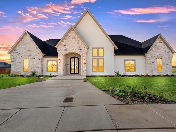 129 Iris Street, Lorena, TX 76655