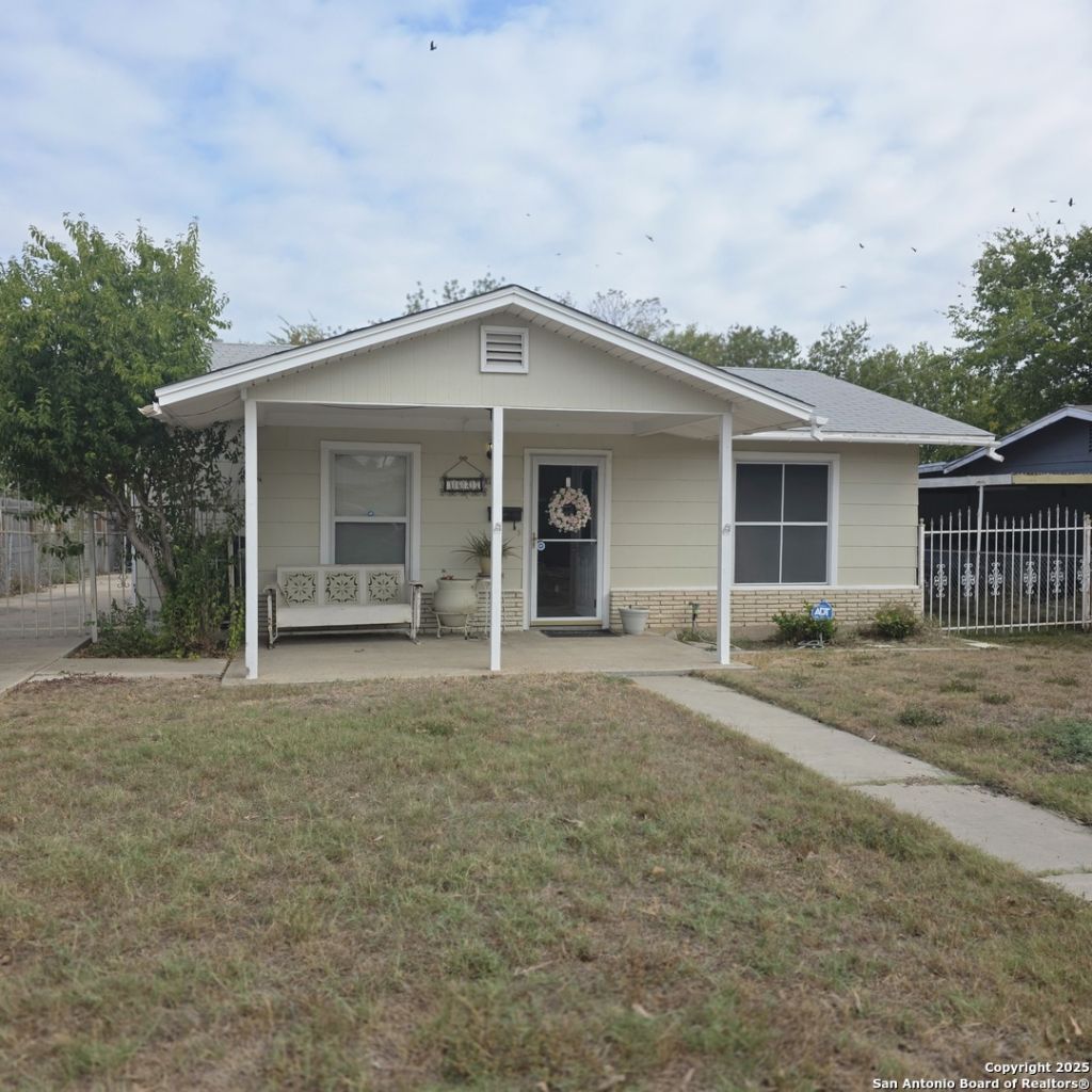 3627 W Poplar, San Antonio, TX 78228 Main Photo