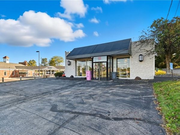 25 S Lexington Springmill Road, Mansfield, OH 44906