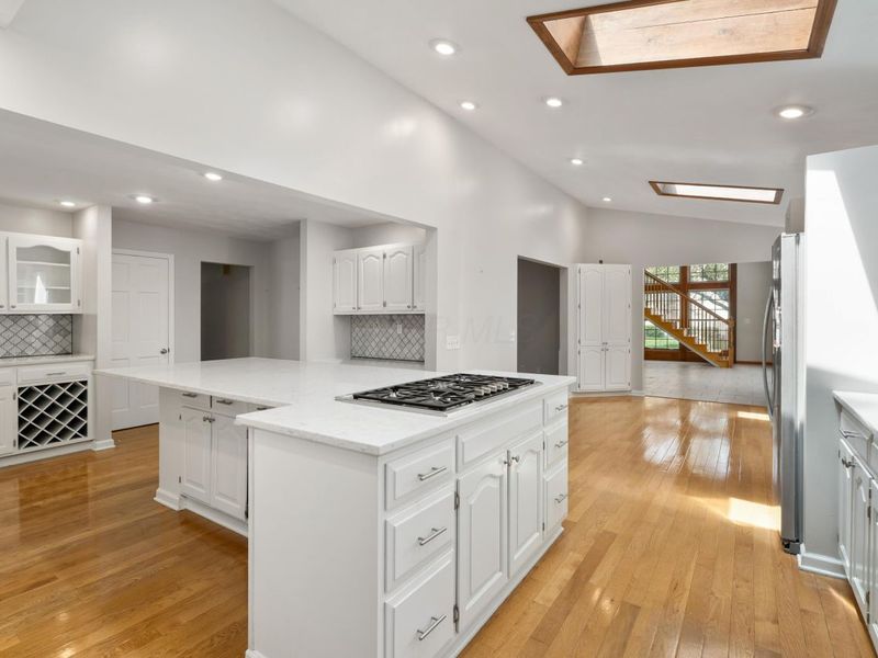 4260 Reedbury Lane, Columbus, OH 43220 Photo 2