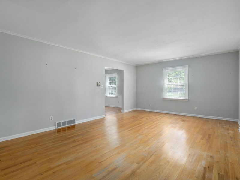 4260 Reedbury Lane, Columbus, OH 43220 Photo 6