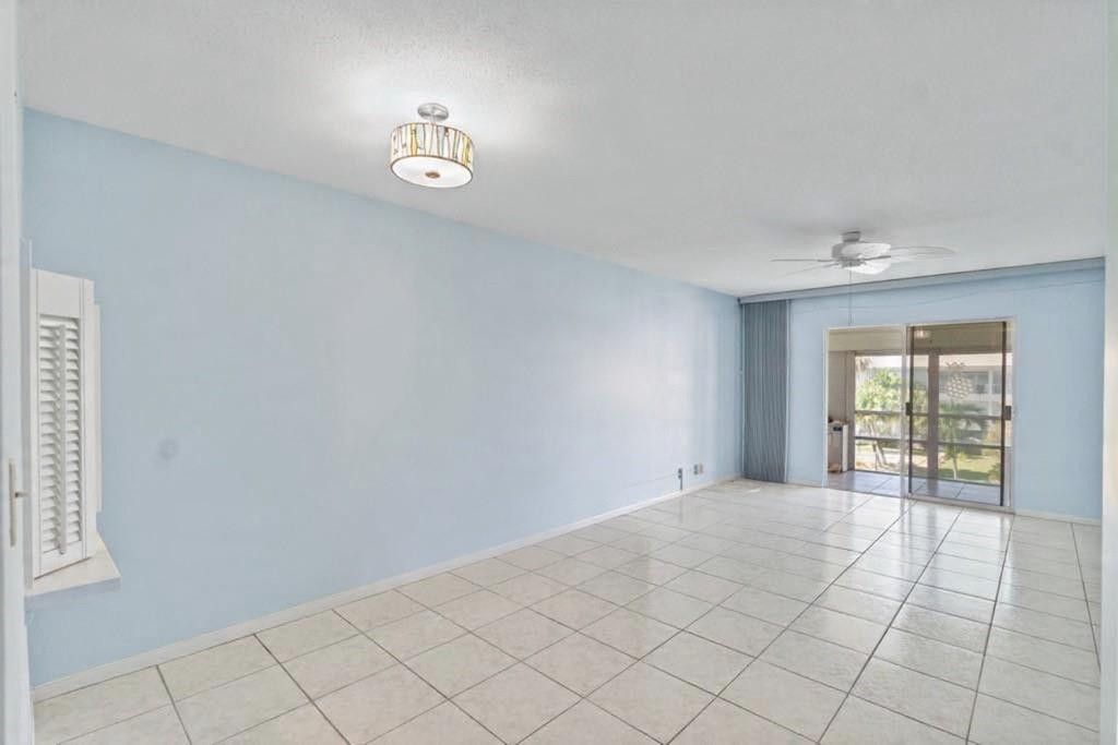 2050 NE 39th Street, Unit 302E, Pompano Beach, FL 33064 Photo