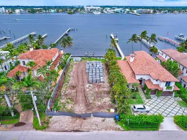 819 N Atlantic Drive, Lantana, FL 33462