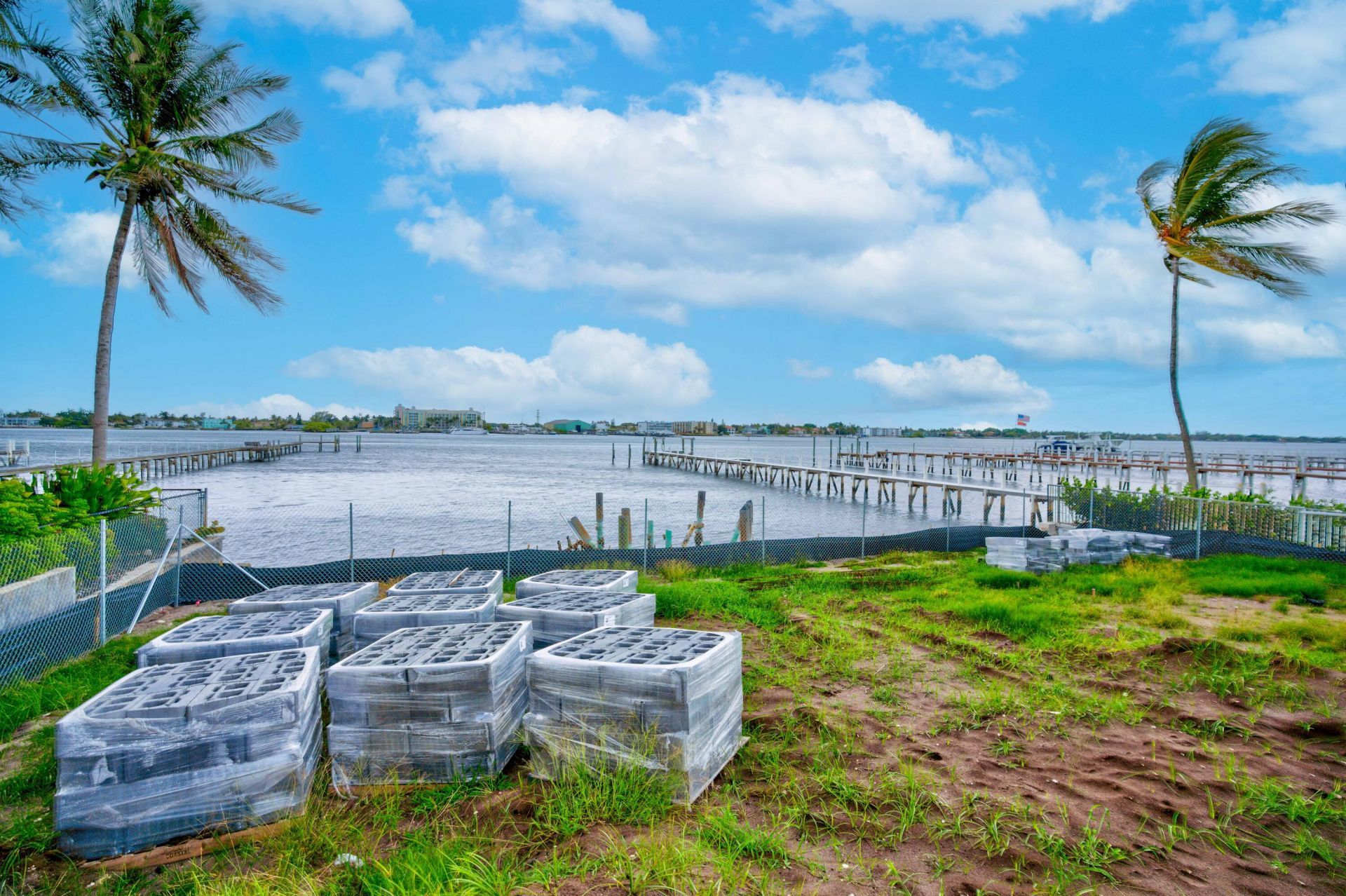 819 N Atlantic Drive, Lantana, FL 33462 Photo