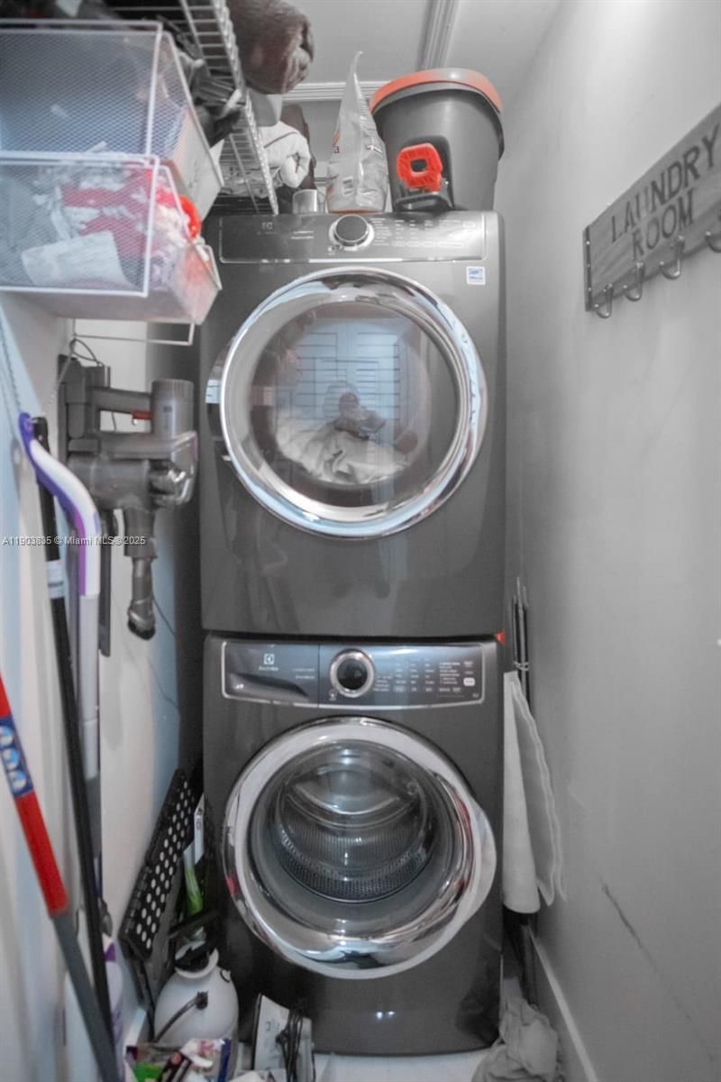 15076 SW 63rd Ter, Miami, FL 33193 Photo