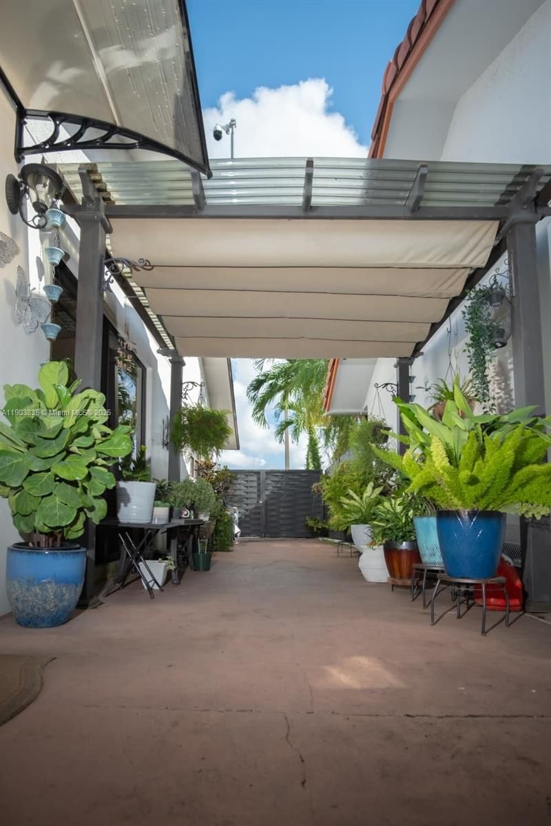 15076 SW 63rd Ter, Miami, FL 33193 Photo