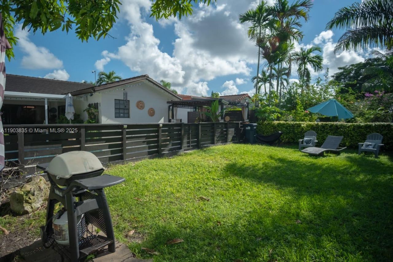 15076 SW 63rd Ter, Miami, FL 33193 Photo