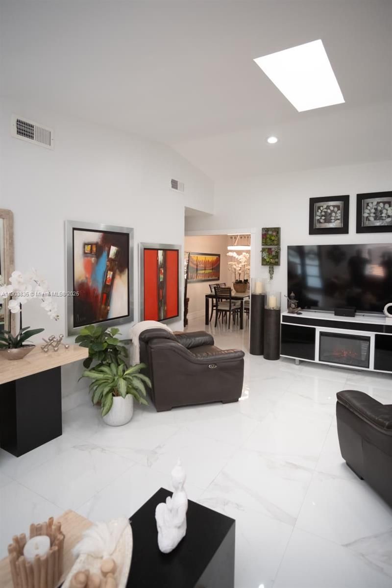 15076 SW 63rd Ter, Miami, FL 33193 Photo