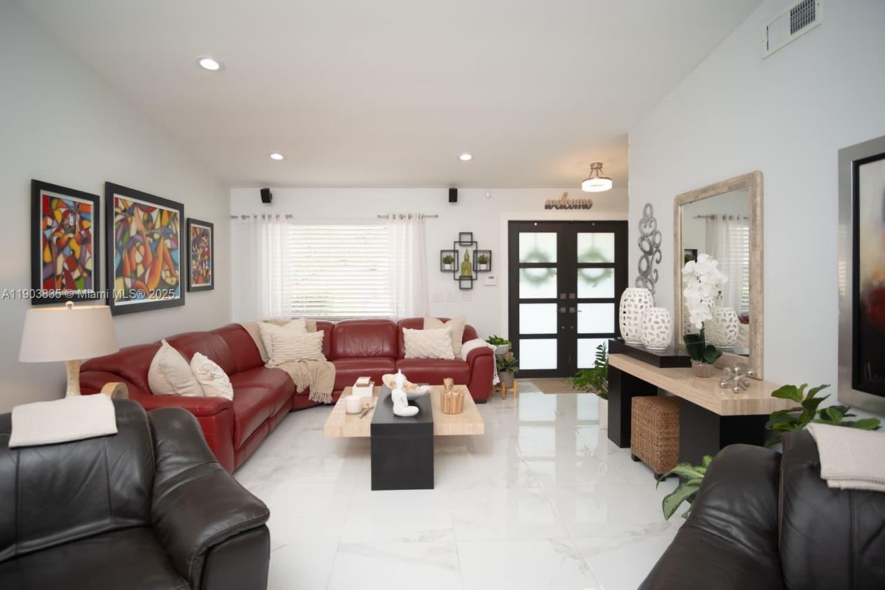 15076 SW 63rd Ter, Miami, FL 33193 Photo