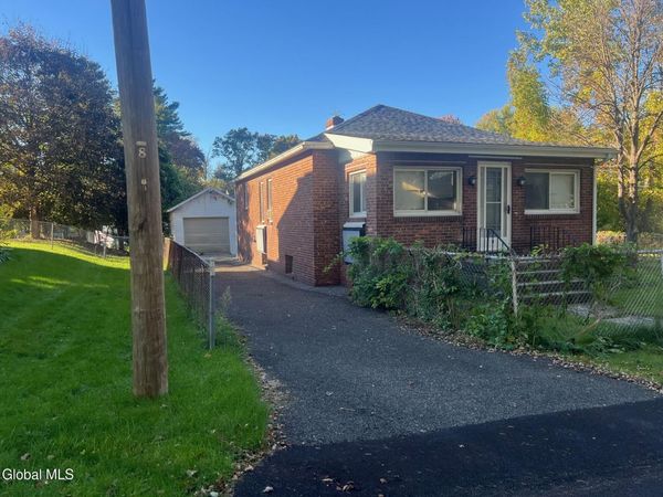 11 Pine Street, Albany, NY 12203