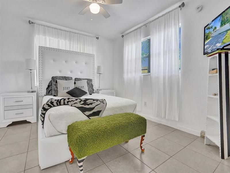 4422 Seagrape Drive, Unit 1, Lauderdale by the Sea, FL 33308 Photo