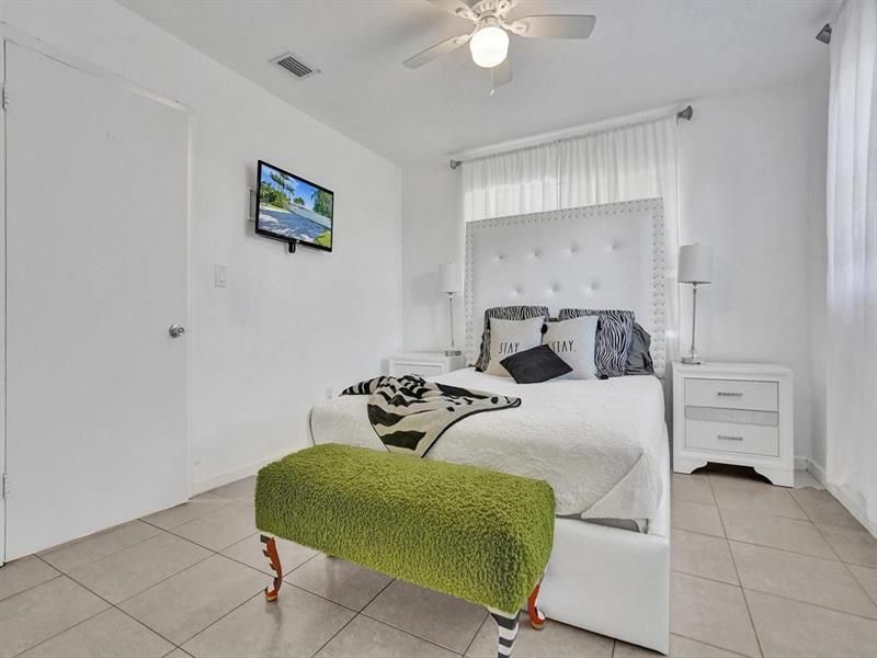 4422 Seagrape Drive, Unit 1, Lauderdale by the Sea, FL 33308 Photo