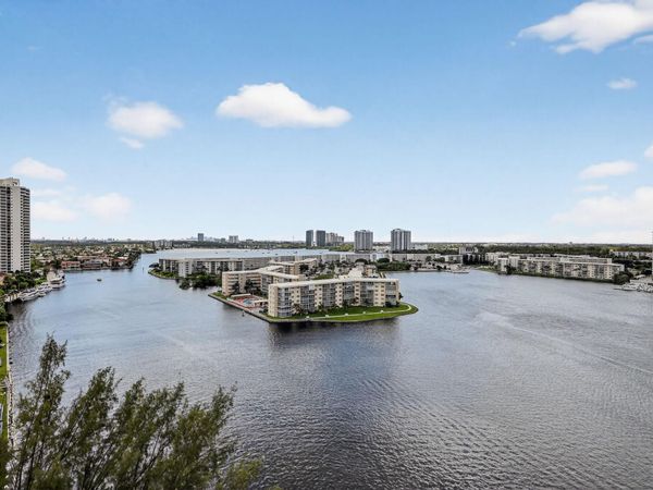 18151 NE 31st Court, Unit 1709, Aventura, FL 33160
