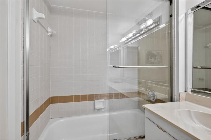 18151 NE 31st Ct, Unit 1709, Aventura, FL 33160 Photo