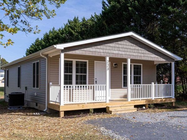 223 FAIRVIEW RD, LURAY, VA 22835