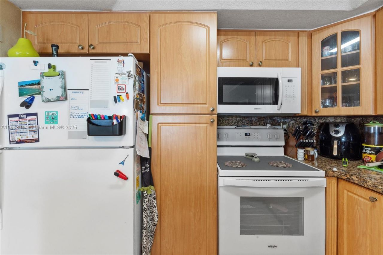 7144 W 2nd Ln, Hialeah, FL 33014 Photo