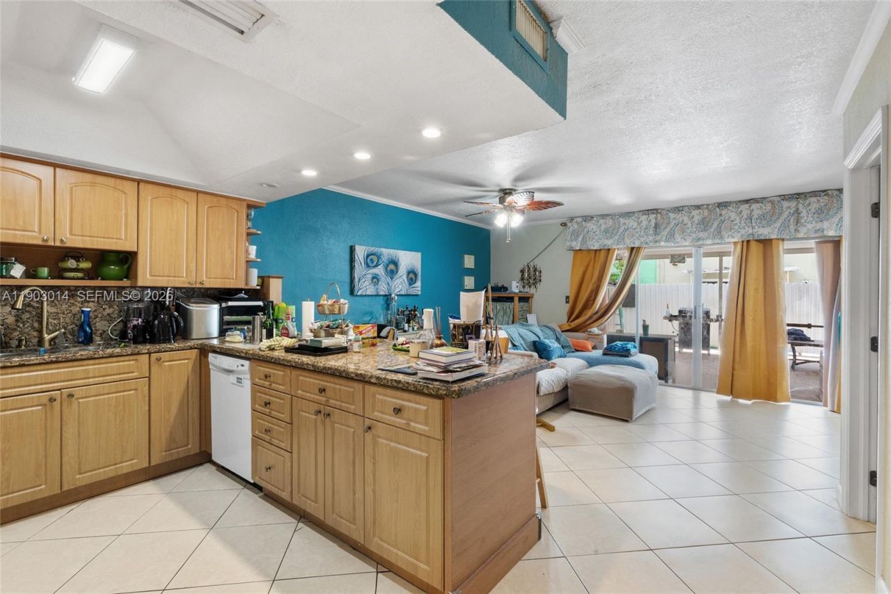 7144 W 2nd Ln, Hialeah, FL 33014 Photo