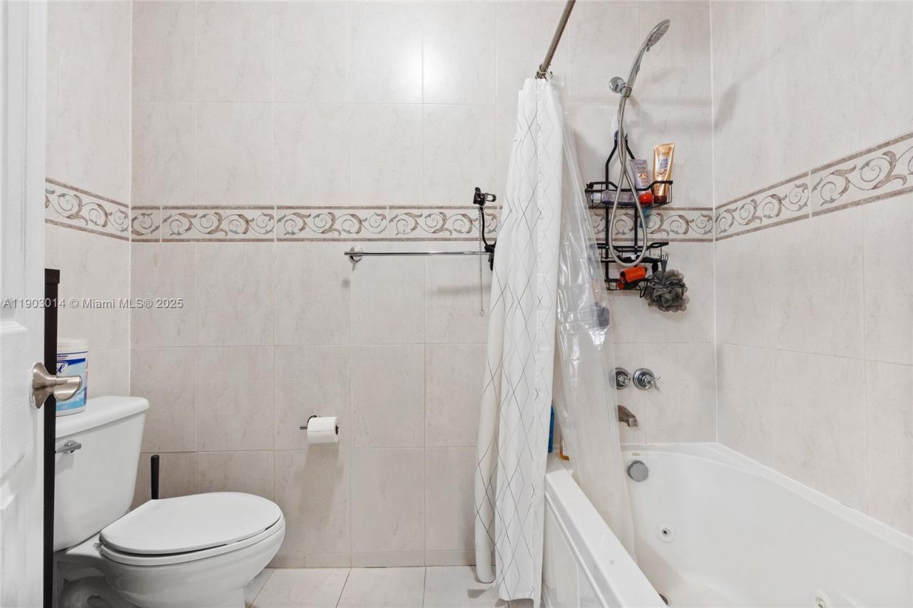 7144 W 2nd Ln, Hialeah, FL 33014 Photo