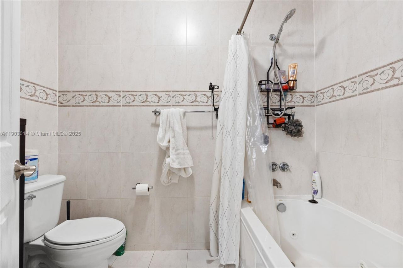 7144 W 2nd Ln, Hialeah, FL 33014 Photo