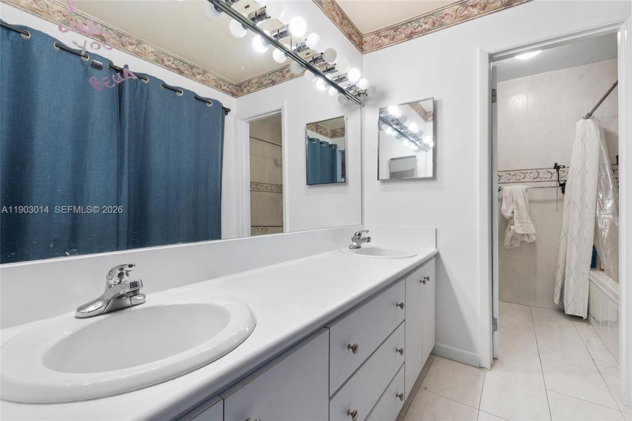 7144 W 2nd Ln, Hialeah, FL 33014 Photo