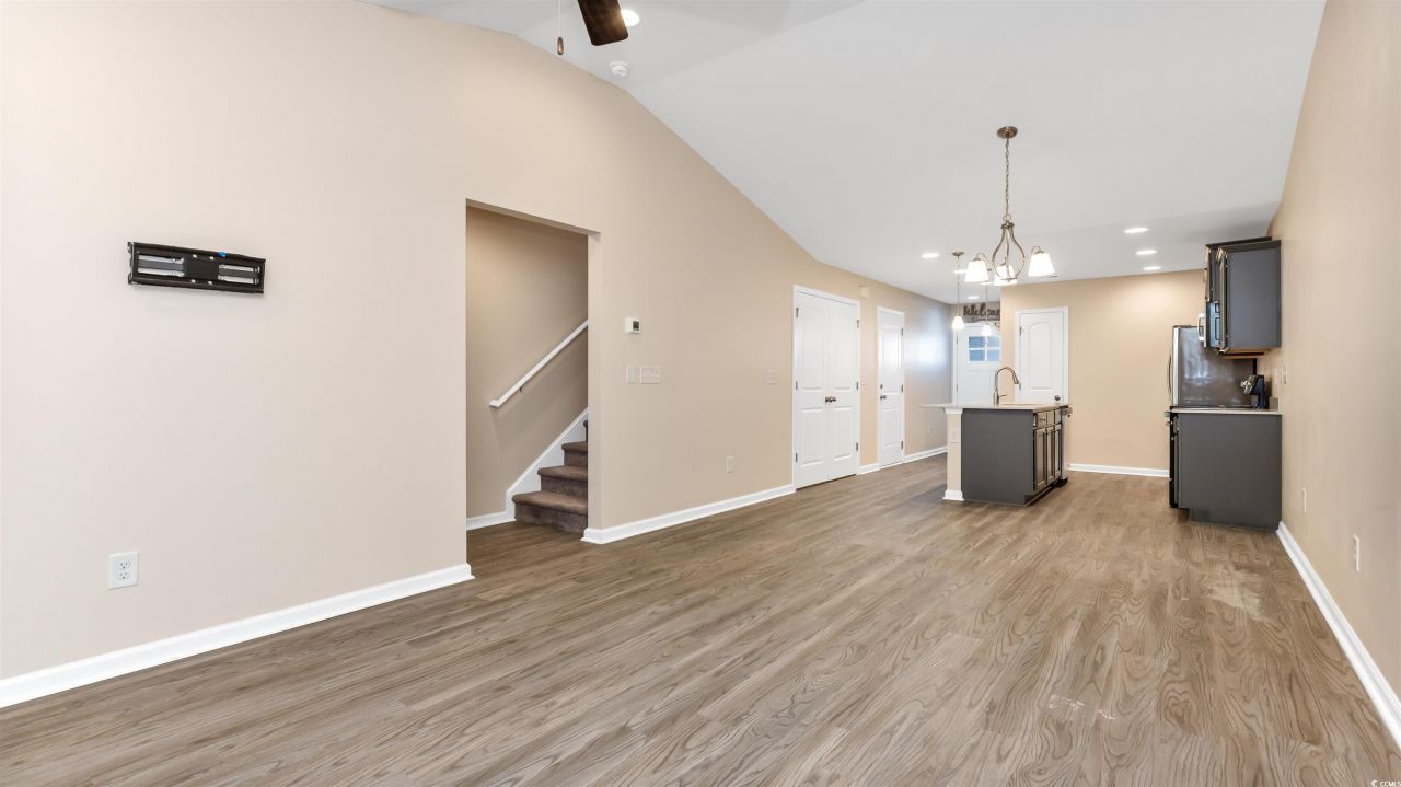 132 Machrie Loop Photo 15