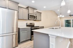 132 Machrie Loop photo 4