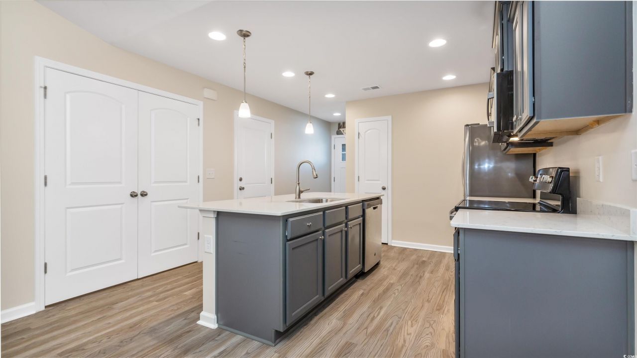 132 Machrie Loop Photo 7