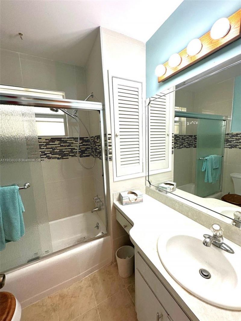 2431 Sabal Palm Dr, Miramar, FL 33023 Photo