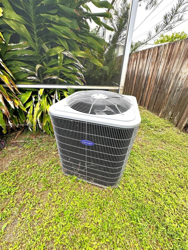 2431 Sabal Palm Dr, Miramar, FL 33023 Photo