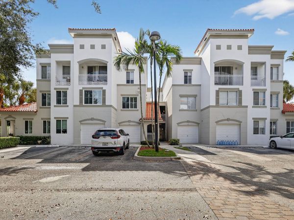 11011 Legacy Lane, Unit 105, Palm Beach Gardens, FL 33410