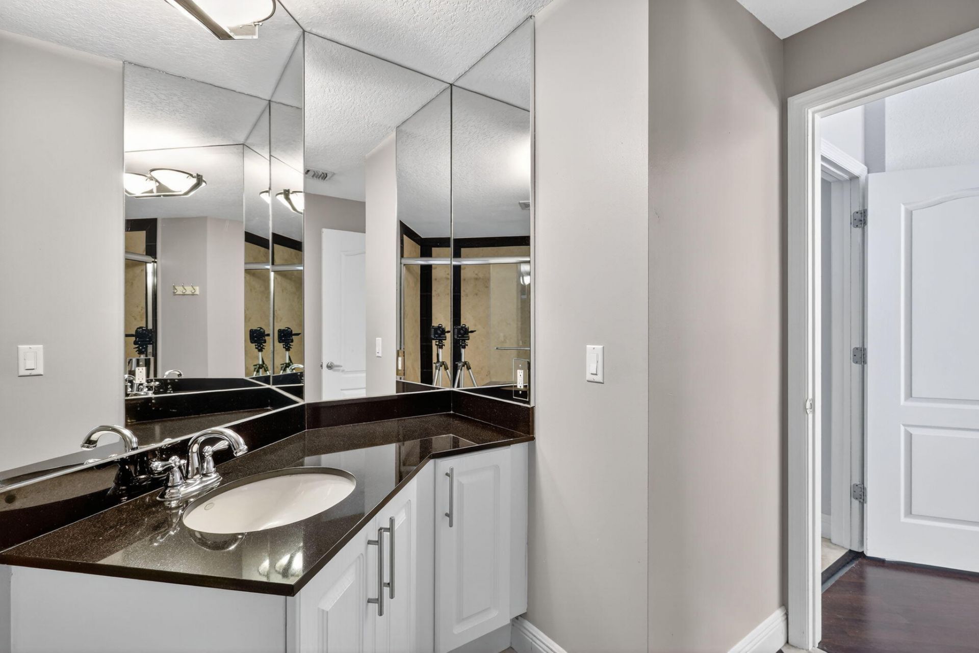 11011 Legacy Lane, Unit 105, Palm Beach Gardens, FL 33410 Photo
