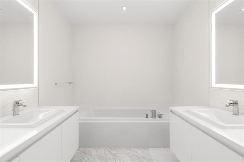 701 N Fort Lauderdale Beach Boulevard, Unit 214, Fort Lauderdale, FL 33304 Photo