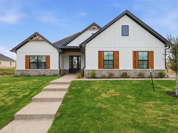 2113 Holborn Street, Lorena, TX 76655