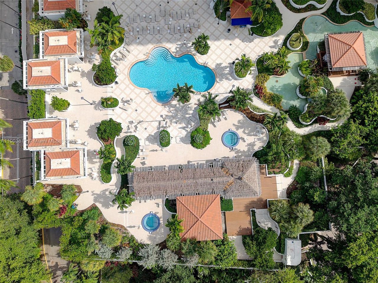 20281 E Country Club Dr, Unit M1, Aventura, FL 33180 Photo