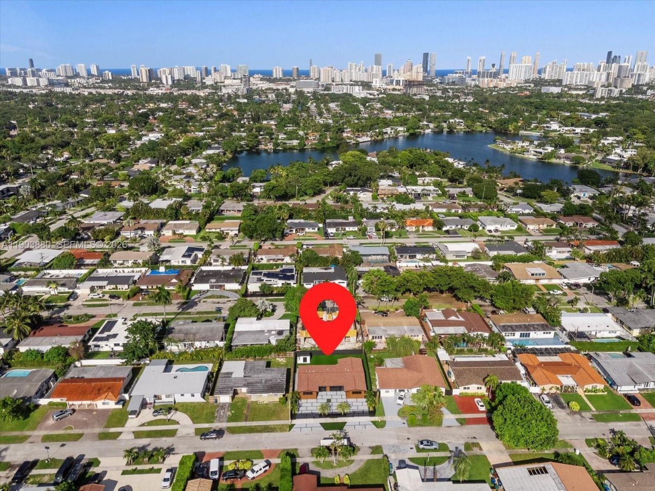 19511 NE 18th Pl, Miami, FL 33179 Photo