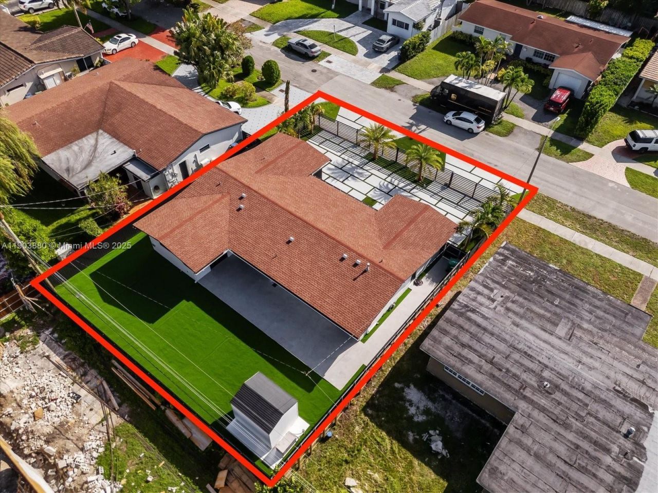 19511 NE 18th Pl, Miami, FL 33179 Photo