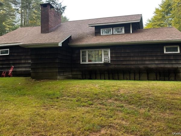 90 Hillside Road, Barryville, NY 12719