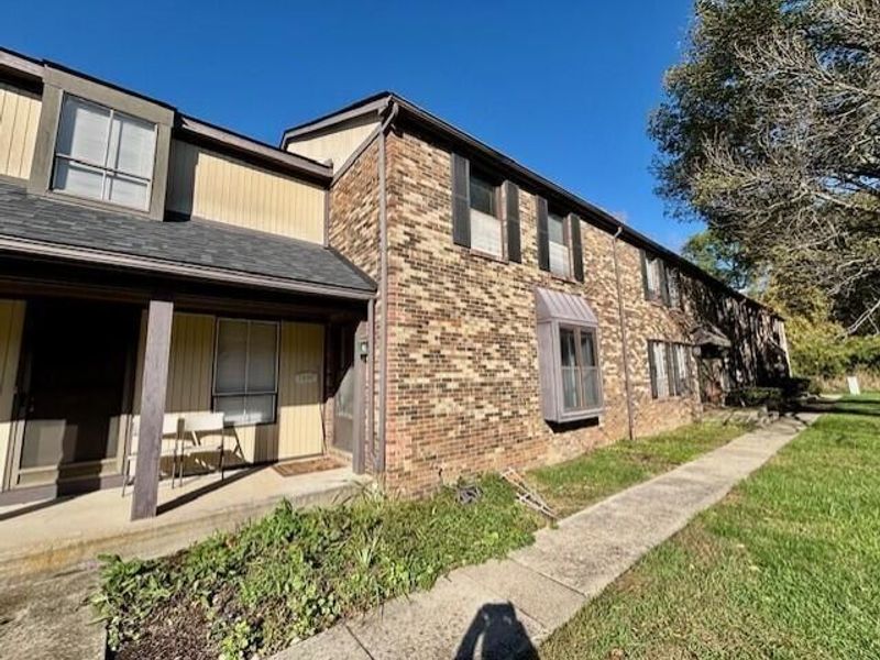 1591 Stephanie Court, Columbus, OH 43232 Photo 1