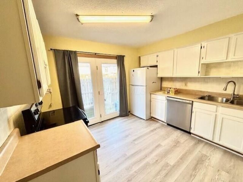 1591 Stephanie Court, Columbus, OH 43232 Photo 7