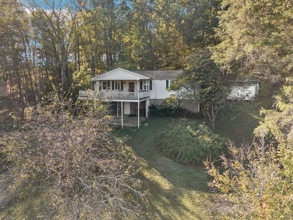 699 Rock Bridge Rd, Gallatin, TN 37066