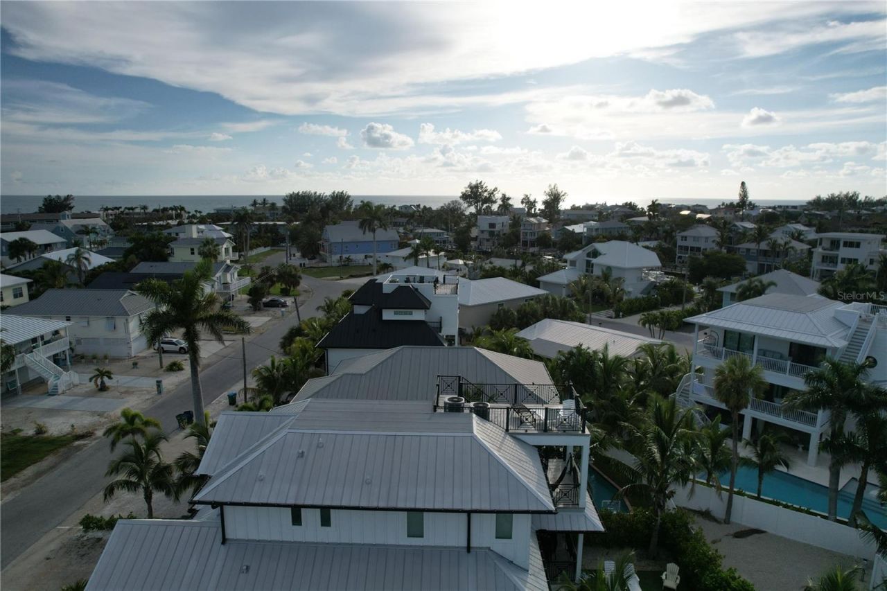 237 S Harbor Drive, Holmes Beach, FL 34217 Photo